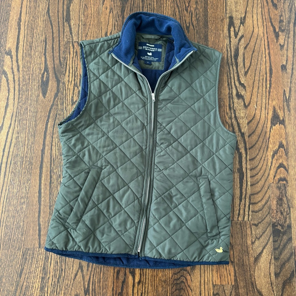 Southern Marsh Marshall Quilted Vest Dark Green with Navy Mens Small